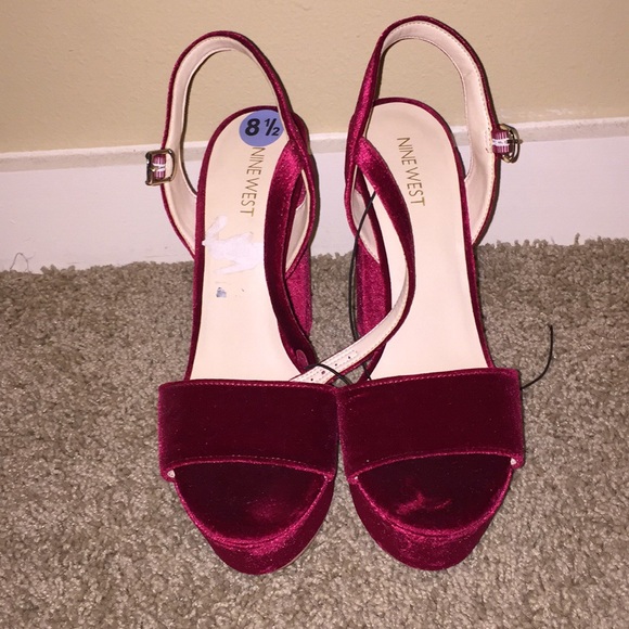 Heels - Picture 8 of 8